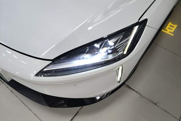 Used XPeng G3 2019 Smart Edition Left Front Headlight