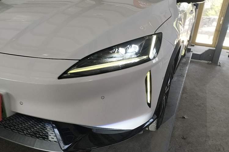 Used XPeng G3 2019 Smart Edition Left Front Headlight