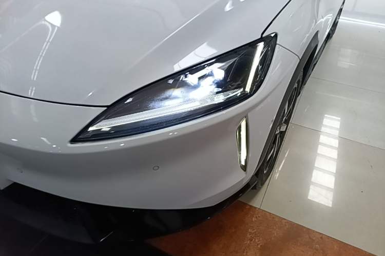 Used XPeng G3 2019 Smart Edition Left Front Headlight