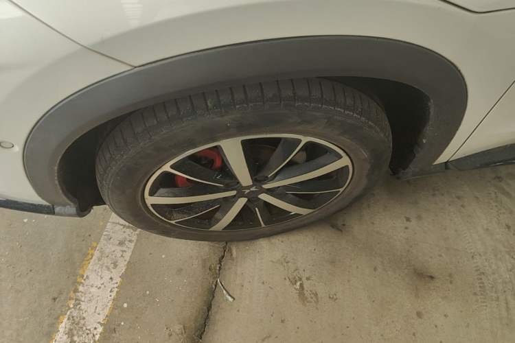 Used XPeng G3 2019 Smart Edition Left Front Wheel Hub