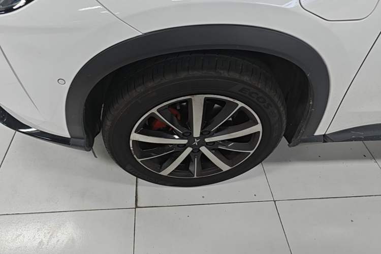 Used XPeng G3 2019 Deluxe Edition Left Front Wheel Hub