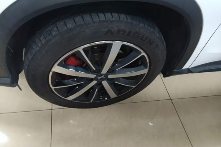 Used XPeng G3 2019 Deluxe Edition Left Front Wheel Hub