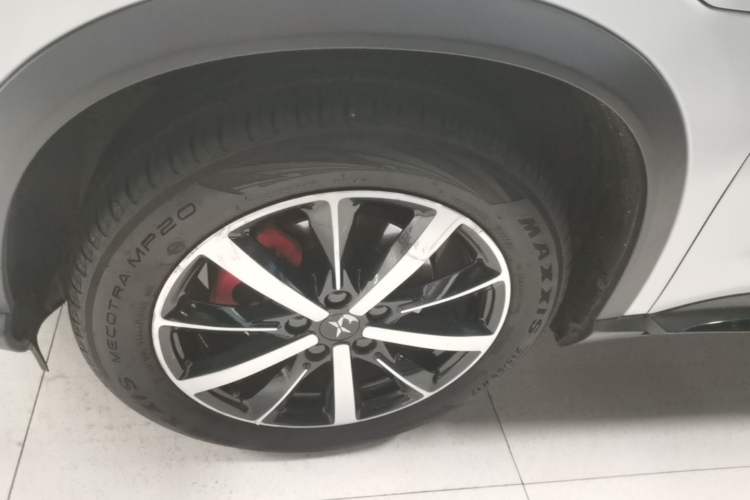 Used XPeng G3 2019 Smart Edition Left Front Wheel Hub