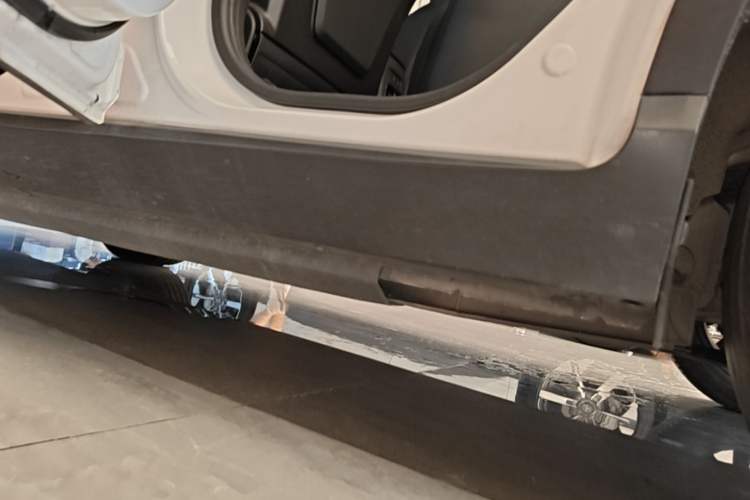 Used XPeng G3 2019 Smart Edition Left Side Sill
