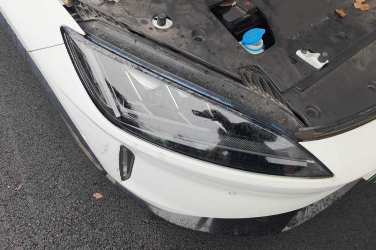Used XPeng G3 2019 Smart Edition Right Front Headlight