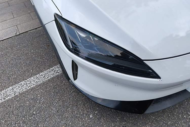 Used XPeng G3 2019 Deluxe Edition Right Front Headlight