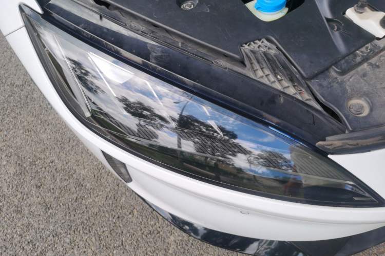 Used XPeng G3 2019 Deluxe Edition Right Front Headlight
