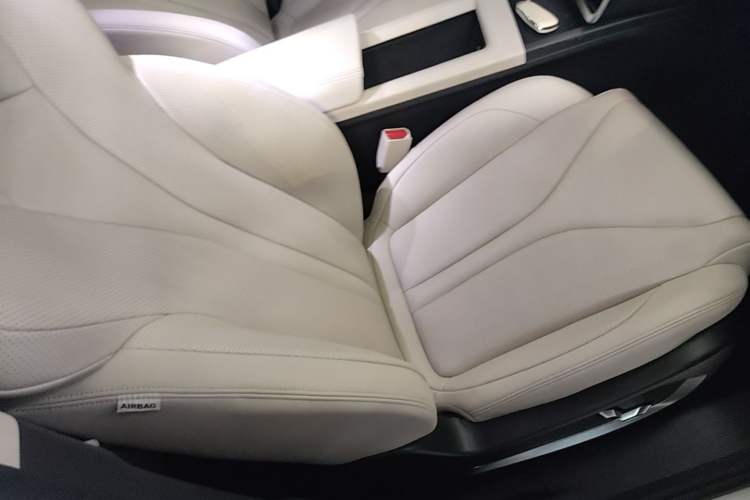 Used XPeng G3 2019 Smart Edition Right Front Seat