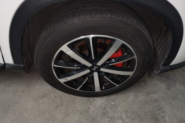 Used XPeng G3 2019 Smart Edition Right Front Wheel Hub