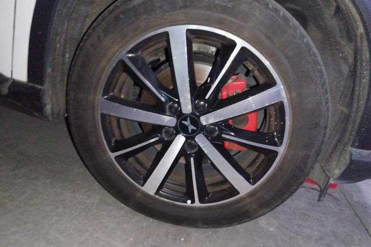 Used XPeng G3 2019 Deluxe Edition Right Front Wheel Hub