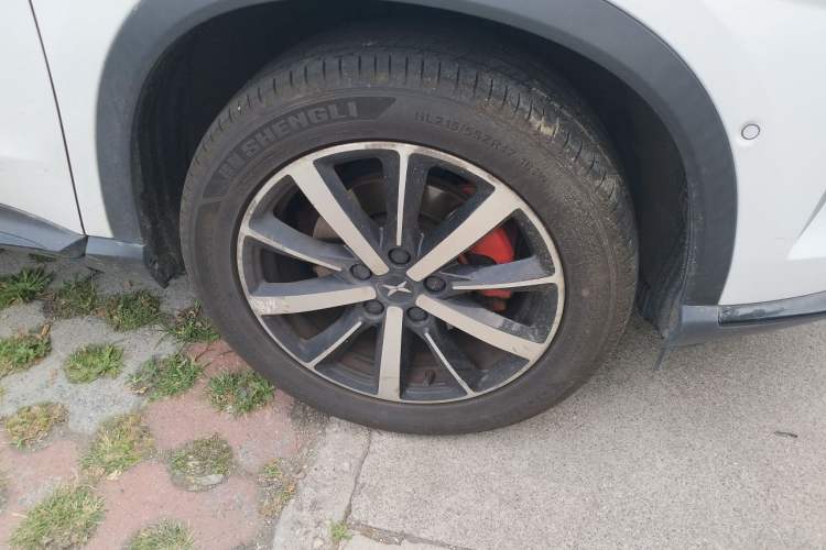 Used XPeng G3 2019 Deluxe Edition Right Front Wheel Hub