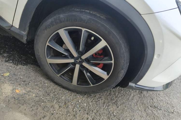 Used XPeng G3 2019 Smart Edition Right Front Wheel Hub
