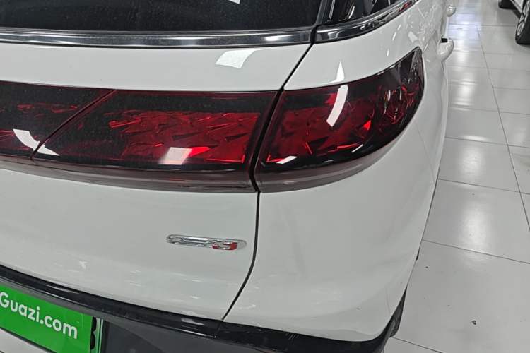 Used XPeng G3 2019 Deluxe Edition Right Rear Taillight