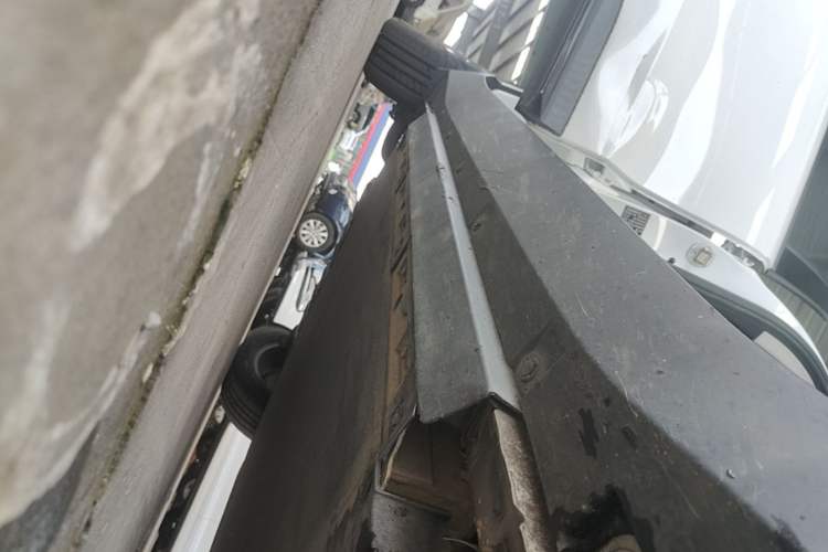 Used XPeng G3 2019 Smart Edition Right Side Sill