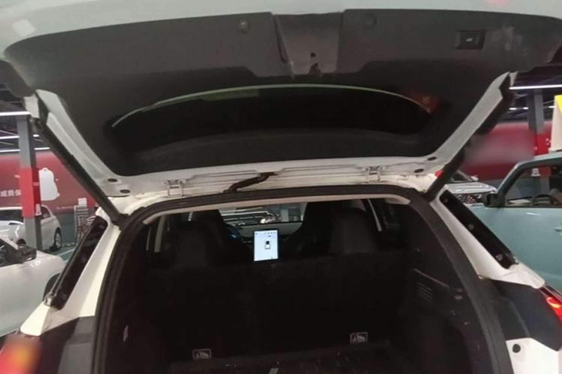 Used XPeng G3 2019 Smart Edition Trunk