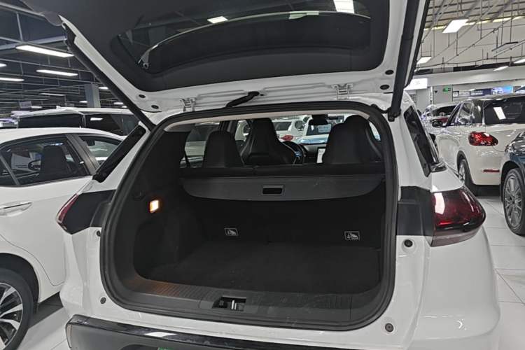 Used XPeng G3 2019 Deluxe Edition Trunk