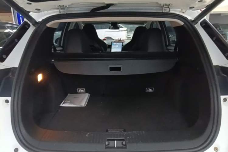Used XPeng G3 2019 Deluxe Edition Trunk