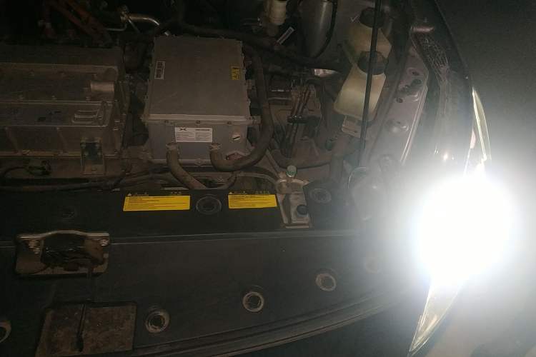 Used XPeng G3 2020 400 Deluxe Edition Engine Bay Left