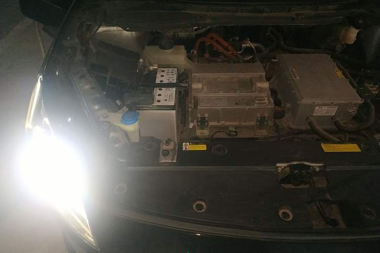 Used XPeng G3 2020 400 Deluxe Edition Engine Bay Right