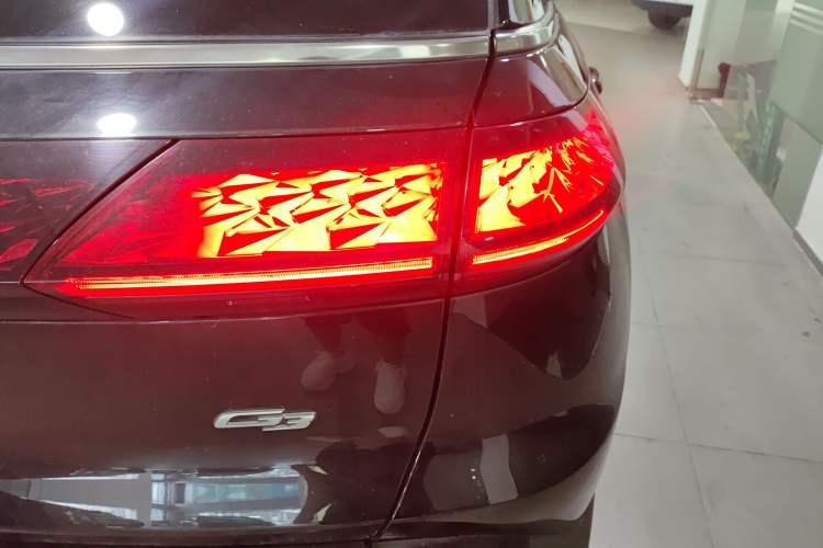 Used XPeng G3 2020 520i Luxury Edition Exterior 6