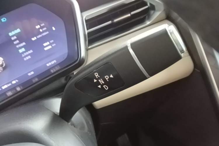 Used XPeng G3 2020 520i Luxury Edition Gear Lever
