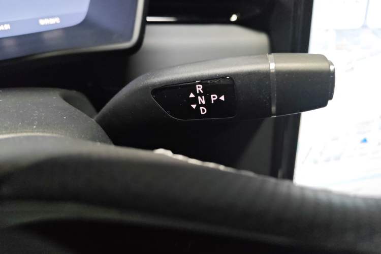Used XPeng G3 2020 520i Luxury Edition Gear Lever