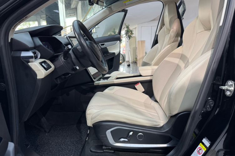 Used XPeng G3 2020 520i Luxury Edition Interior 4