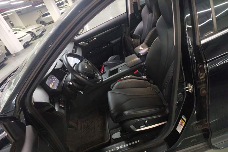 Used XPeng G3 2020 520i Luxury Edition Left Front Seat