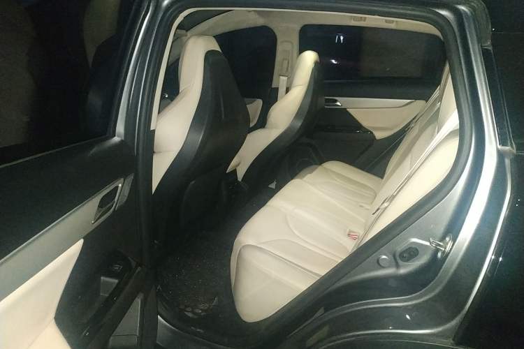 Used XPeng G3 2020 400 Deluxe Edition Left Rear Seat