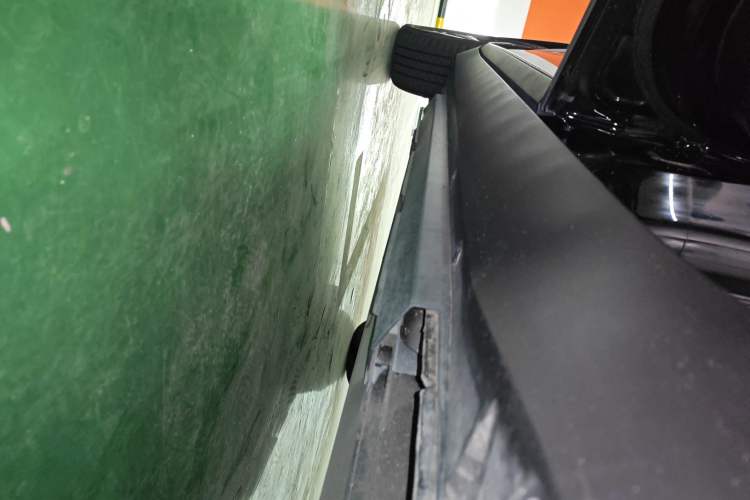 Used XPeng G3 2020 520i Luxury Edition Left Side Sill