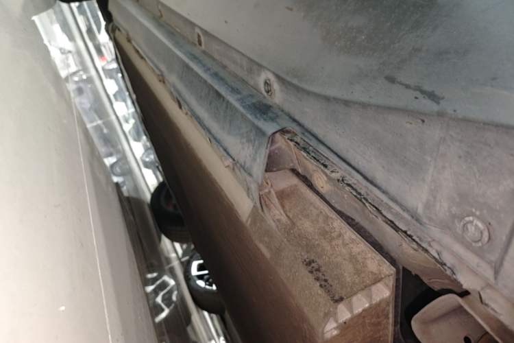 Used XPeng G3 2020 520i Luxury Edition Left Side Sill