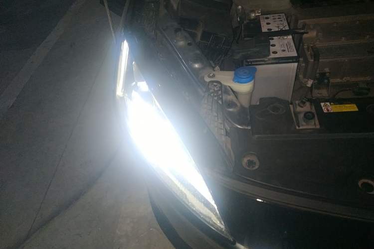Used XPeng G3 2020 400 Deluxe Edition Right Front Headlight