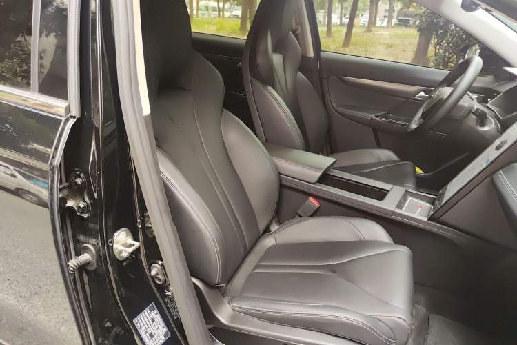Used XPeng G3 2020 460i Luxury Edition Right Front Seat