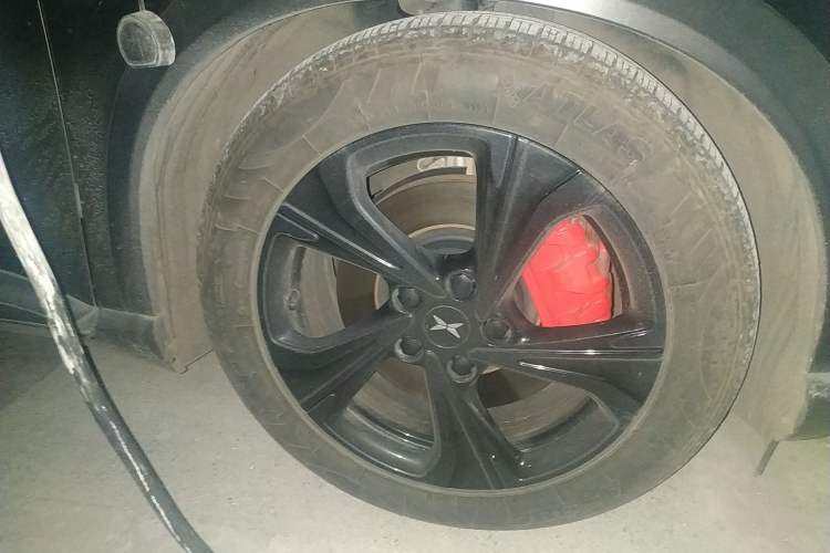Used XPeng G3 2020 400 Deluxe Edition Right Front Wheel Hub
