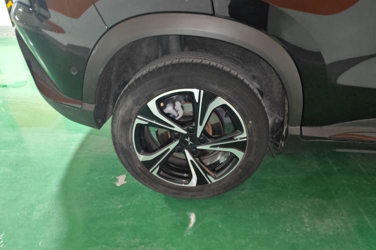 Used XPeng G3 2020 520i Luxury Edition Right Rear Wheel Hub