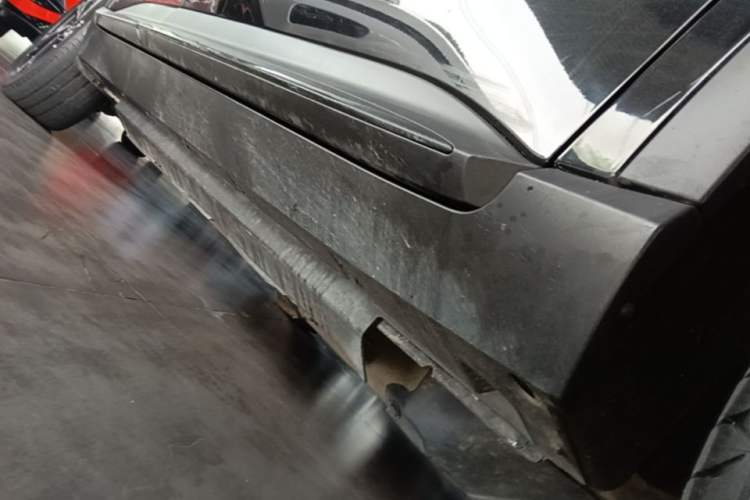 Used XPeng G3 2020 520i Luxury Edition Right Side Sill