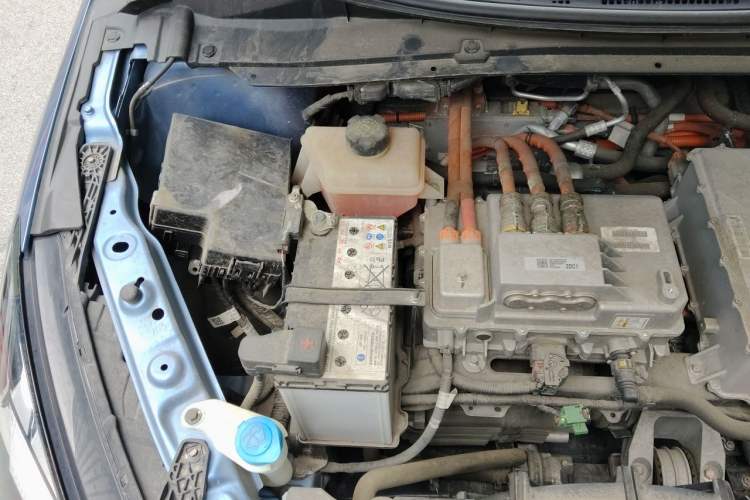 Used XPeng G3 2020 520 Smart Edition Engine Bay Right