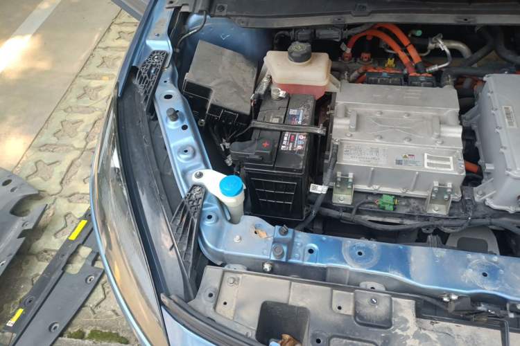 Used XPeng G3 2020 400 Deluxe Edition Engine Bay Right