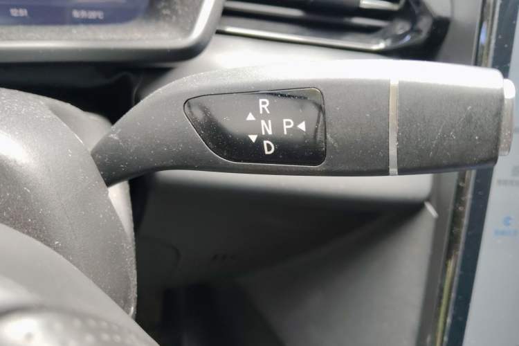 Used XPeng G3 2020 520 Smart Edition Gear Lever