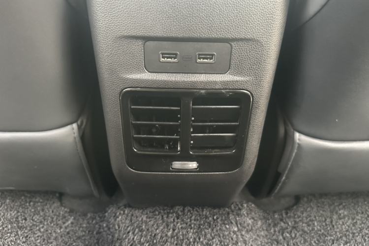 Used XPeng G3 2020 520i Luxury Edition Interior 2
