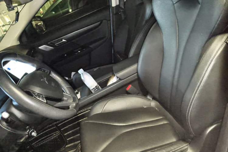 Used XPeng G3 2020 520i Luxury Edition Left Front Seat