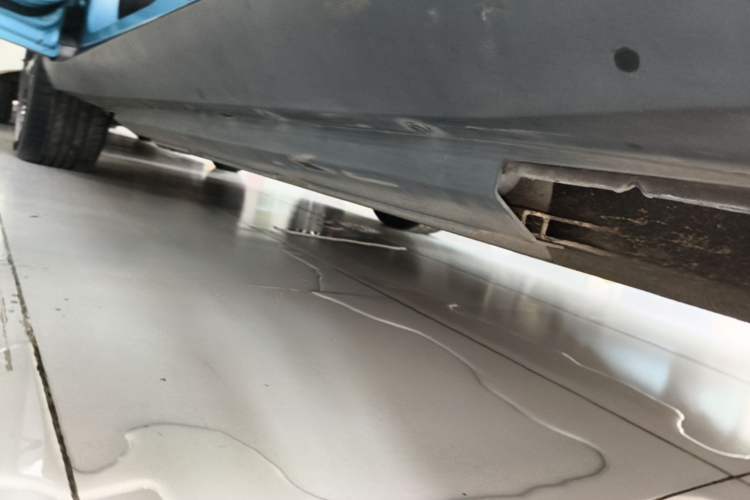 Used XPeng G3 2020 520 Smart Edition Left Side Sill