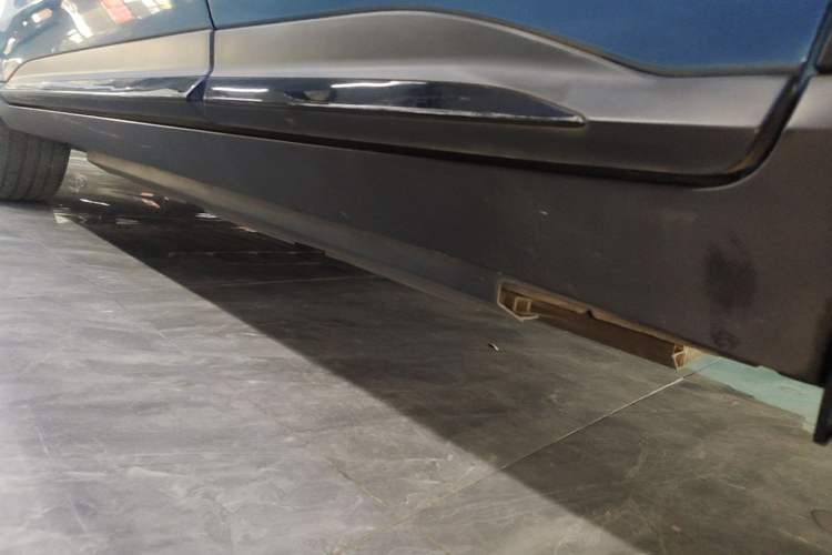 Used XPeng G3 2020 520 Luxury Edition Left Side Sill