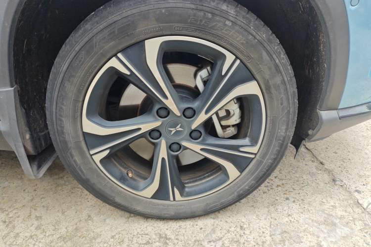 Used XPeng G3 2020 520i Luxury Edition Right Front Wheel Hub