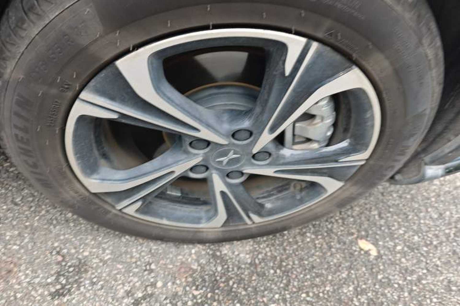 Used XPeng G3 2020 520i Luxury Edition Right Front Wheel Hub