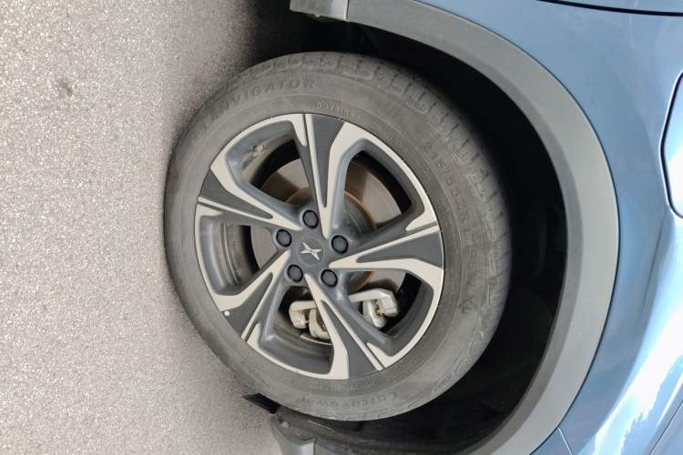 Used XPeng G3 2020 520 Smart Edition Right Front Wheel Hub