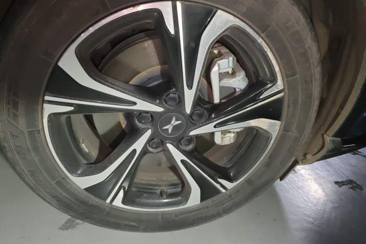 Used XPeng G3 2020 460 Smart Edition Right Front Wheel Hub