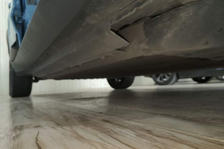 Used XPeng G3 2020 460i Luxury Edition Right Side Sill