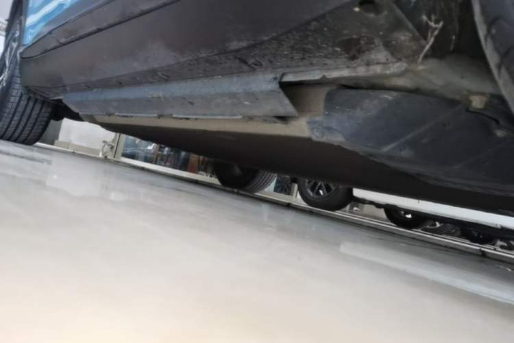 Used XPeng G3 2020 520i Luxury Edition Right Side Sill