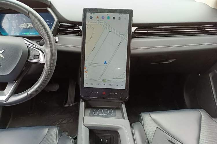 Used XPeng G3 2020 460i Luxury Edition Audio And AC Panel